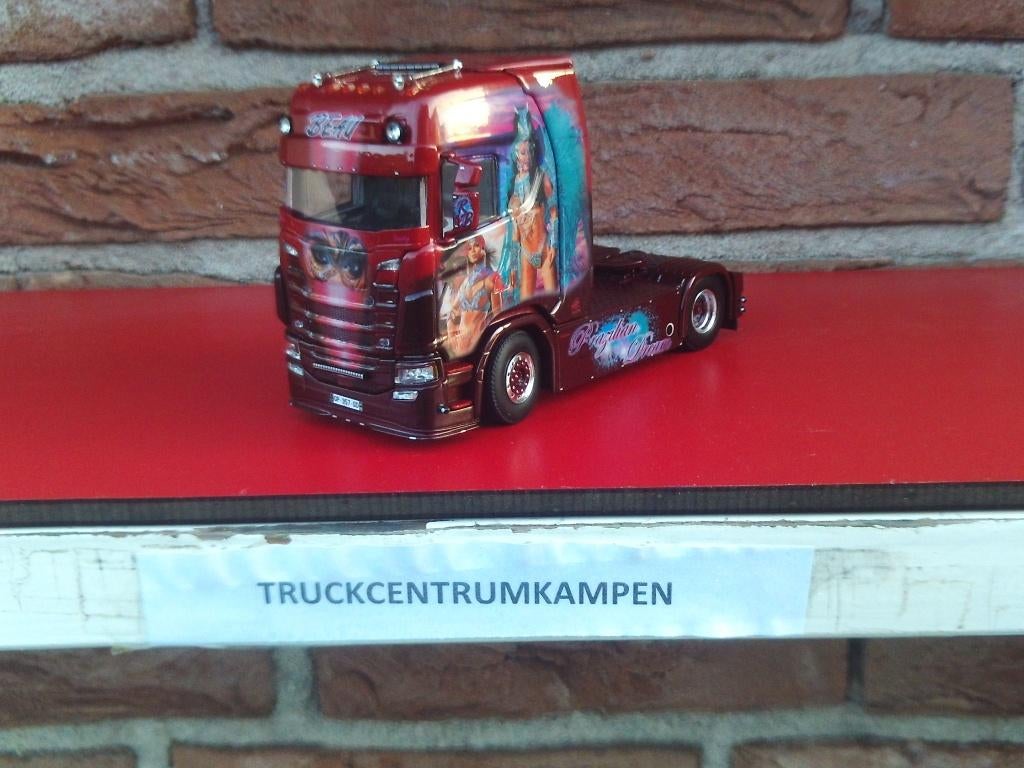 WSI  Scania  S  Highline  van  Beau  "' Brazilian Dream ';, Hobby en Vrije tijd, Modelauto's | 1:50, Nieuw, Bus of Vrachtwagen