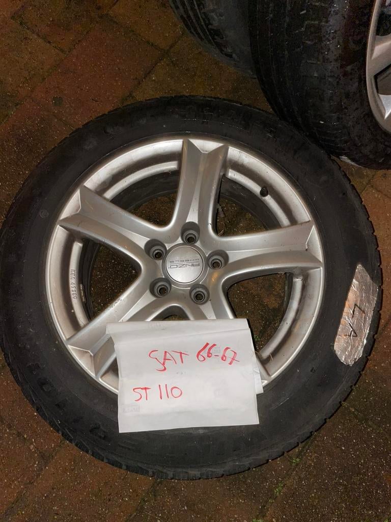 Winterbanden 215 60 R17, Ophalen, Zo goed als nieuw