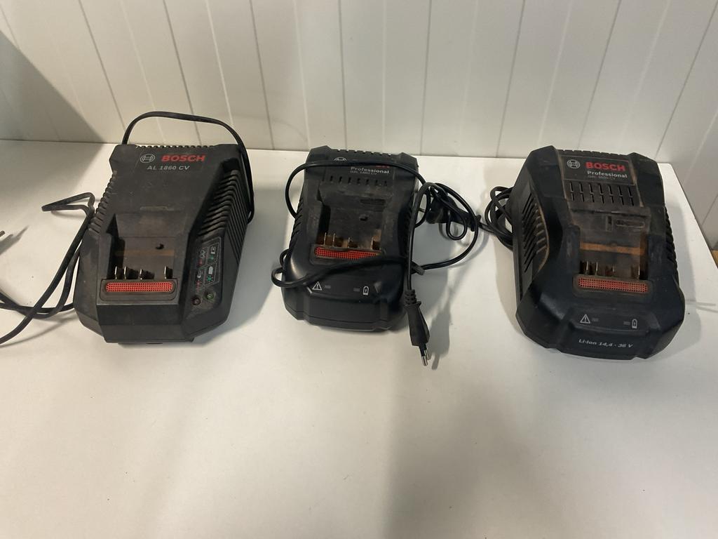 Bosch blauw professinal diverse accu opladers apart te koopm, Ophalen, Gebruikt