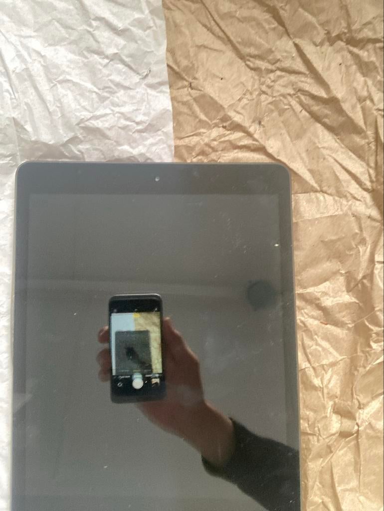 Gebruikte iPad - Goedkoop!, Computers en Software, Apple iPads, 9 inch, Gebruikt, 32 GB, Grijs