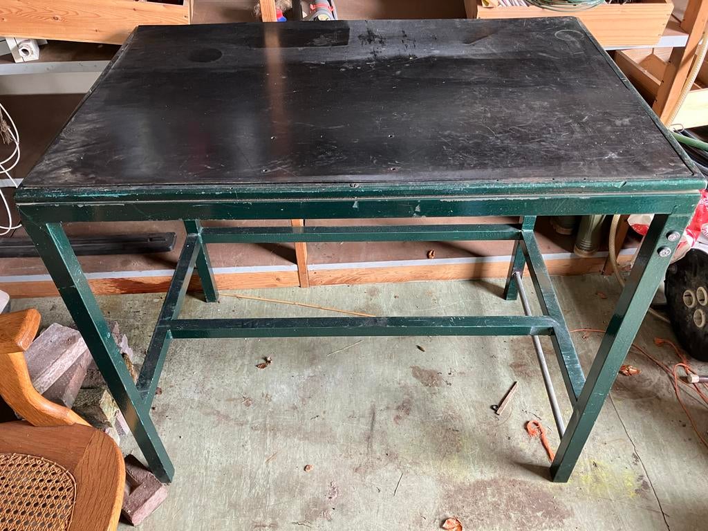 Werkbank 100x65 en 87 cm hoog Stevig en Praktisch, Doe-het-zelf en Verbouw, Werkbanken, Ophalen, Gebruikt