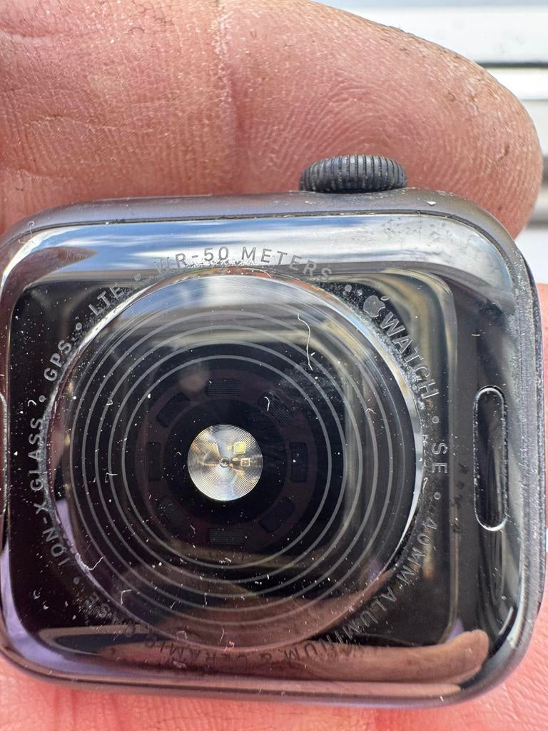 apple watch se 40 en 44 mm, Ophalen, Gebruikt, IOS, Waterdicht