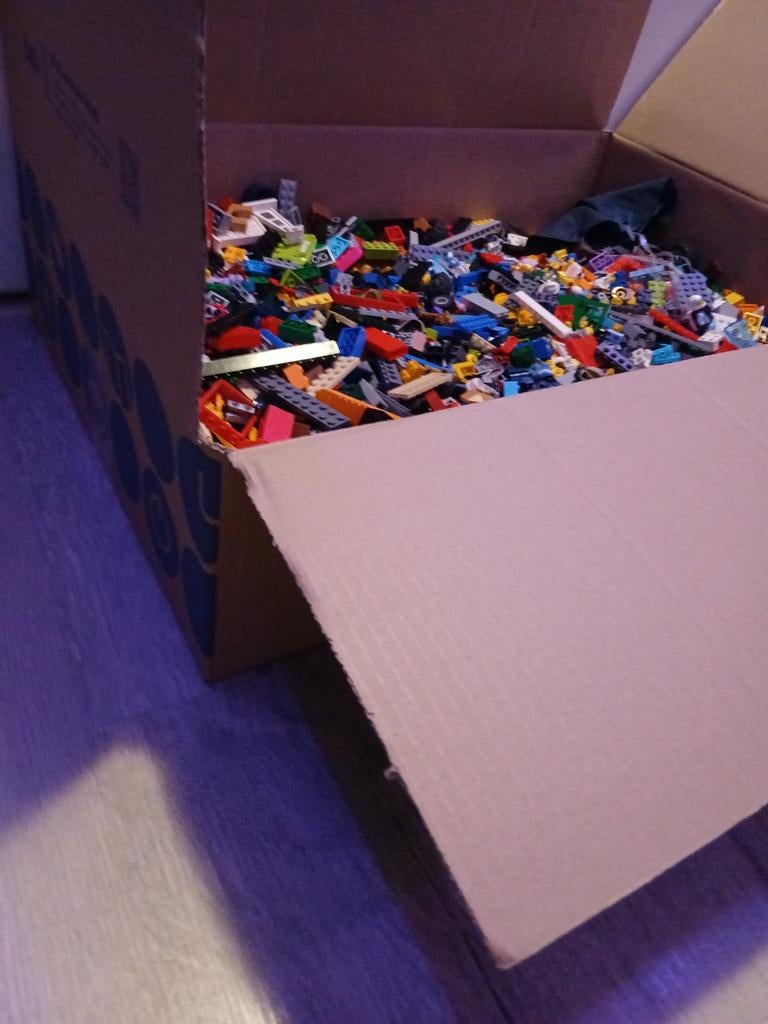 Grote doos vol diverse Lego blokken en handleidingen, Ophalen, Gebruikt, Losse stenen, Lego