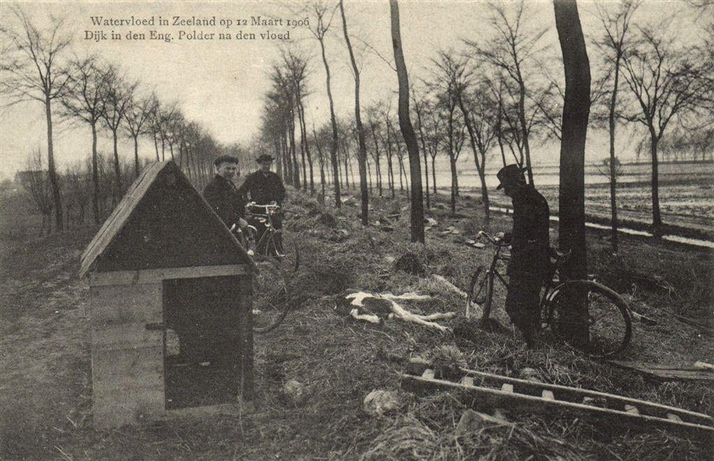 Watervloed in Zeeland. Dijk in den Eng. Polder na den vloed, Ophalen of Verzenden, Voor 1920, Ongelopen, Zeeland