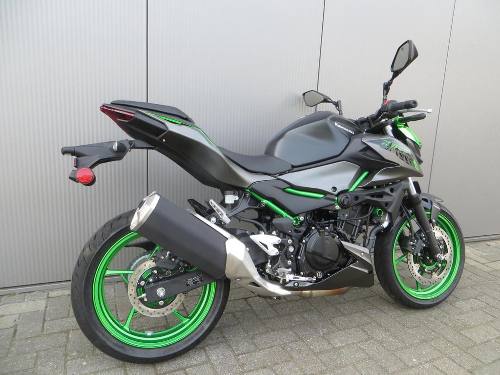 Kawasaki Z500 SE - foto 2