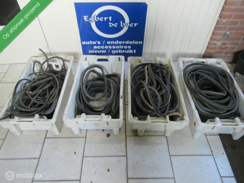 Raamrubber deurrubber Manta B + veel onderdelen op voorraad, Auto-onderdelen, Ruiten en Toebehoren, Opel, Gebruikt, Ophalen of Verzenden