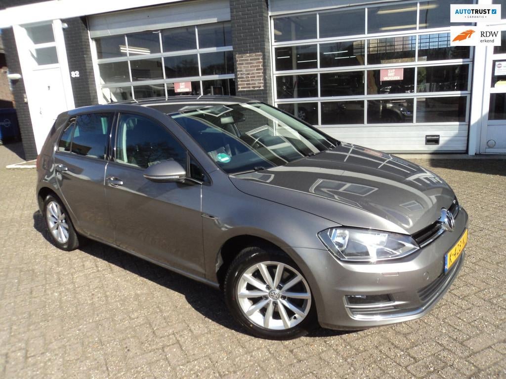 Volkswagen Golf 1.4 TSI Business Edition R Connected Stoelve, Voorwielaandrijving, Gebruikt, 4 cilinders, 620 kg