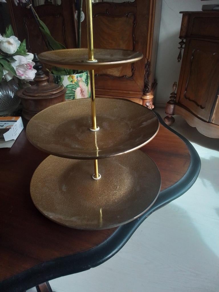 Goudkleurige metalen etagere 3 laags, Ophalen of Verzenden