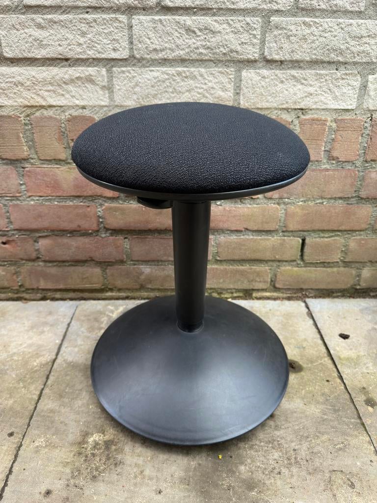 Ergonomische kruk, in hoogte verstelbaar, Huis en Inrichting, Krukjes, Ophalen of Verzenden, In hoogte verstelbaar, Gebruikt, Overige materialen