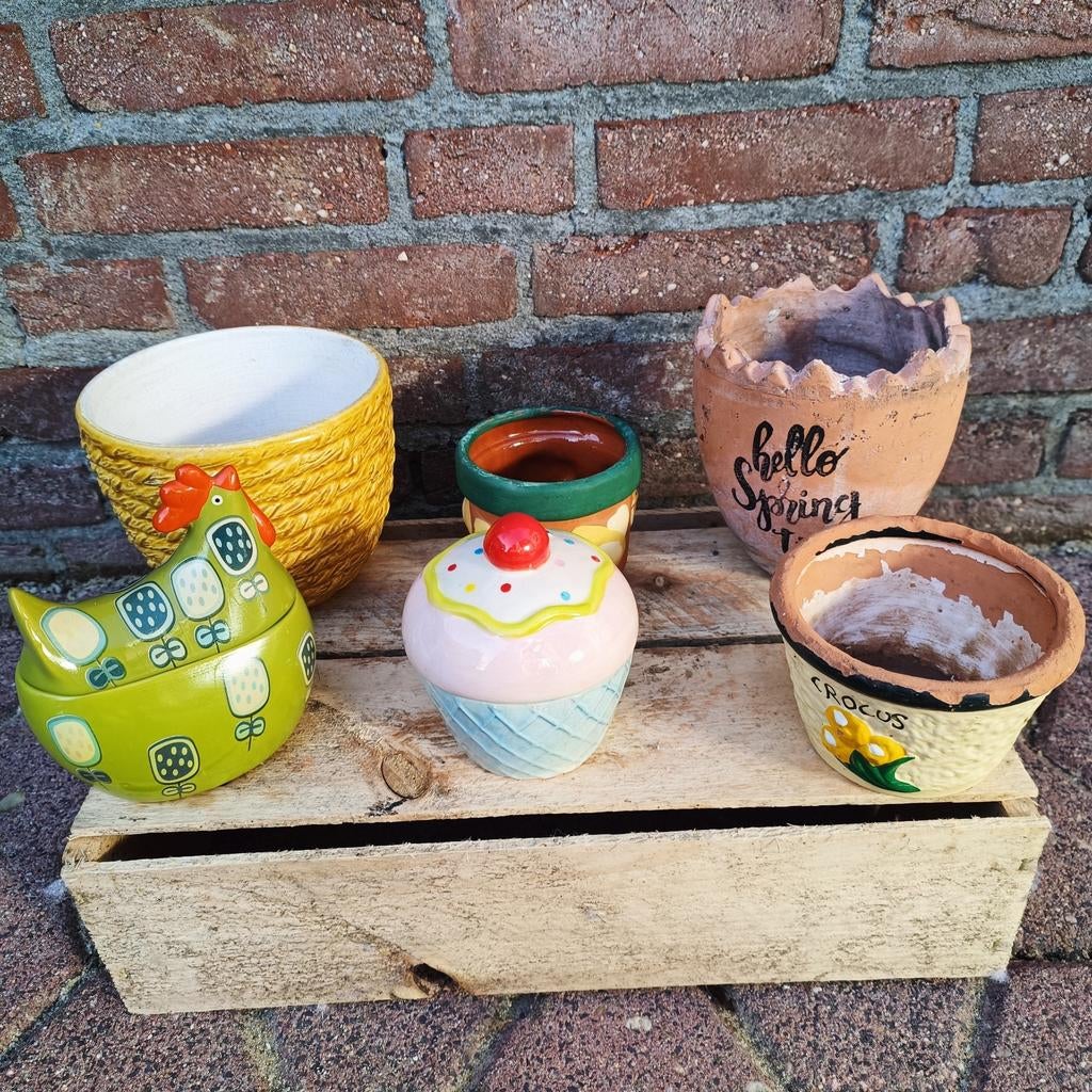 Leuk setje potjes voor pasen!, Tuin en Terras, Ophalen, Rond, Aardewerk, Minder dan 40 cm