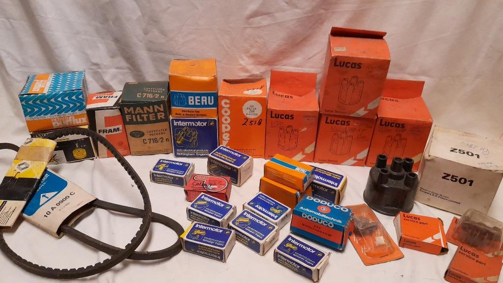 NOS oliefilters, contactpunten mini nissan vw renault opel, Ophalen of Verzenden, Nieuw, Mini