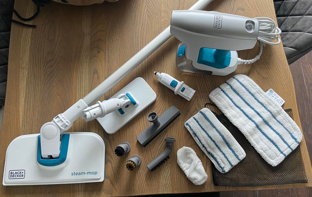 Black & Decker 1500W stoomreiniger met 8 accessoires, Ophalen, Zo goed als nieuw, Stoomreiniger