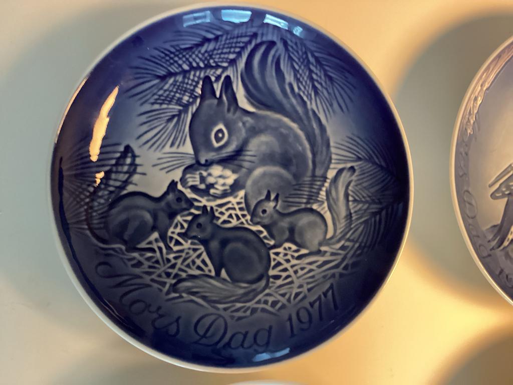 Moederdag bordje eenkhoorn 1977 Bing en Grøndahl, Ophalen of Verzenden