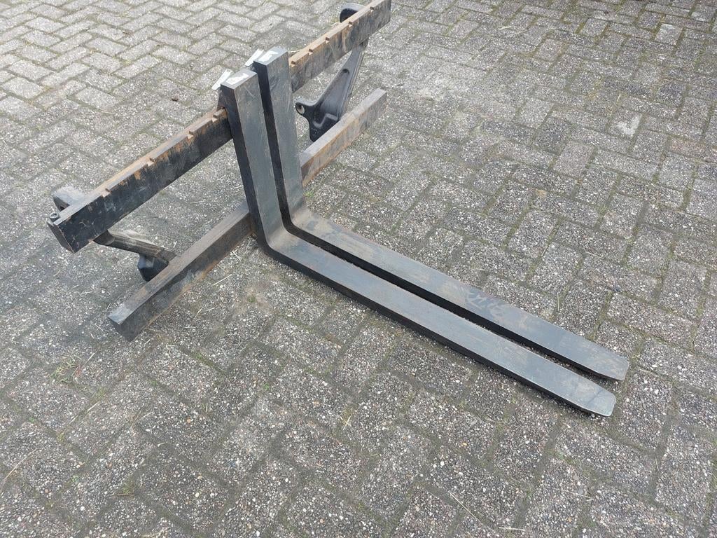 Palletbord met lepels, euro aansluiting, Ophalen