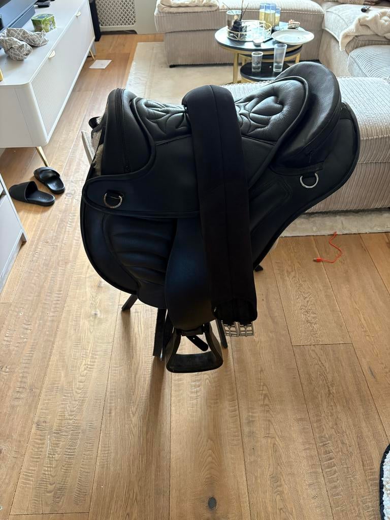 Boomloos zadel + toebehoren, Ophalen of Verzenden, Zo goed als nieuw