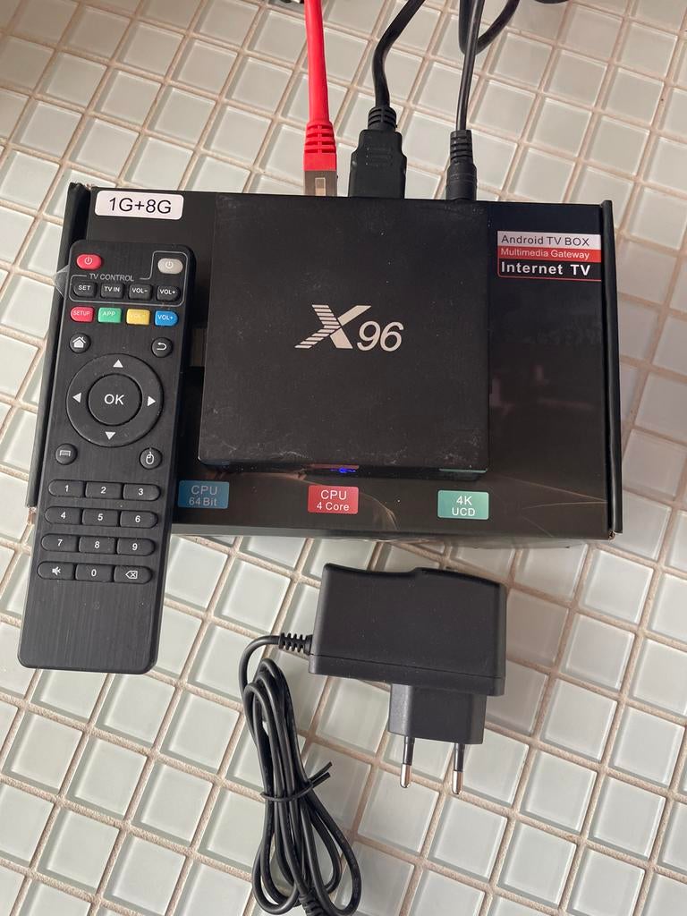 Iptv box 1G +8G, Audio, Tv en Foto, Mediaspelers, Ophalen of Verzenden, Zo goed als nieuw, HDMI, Zonder harde schijf