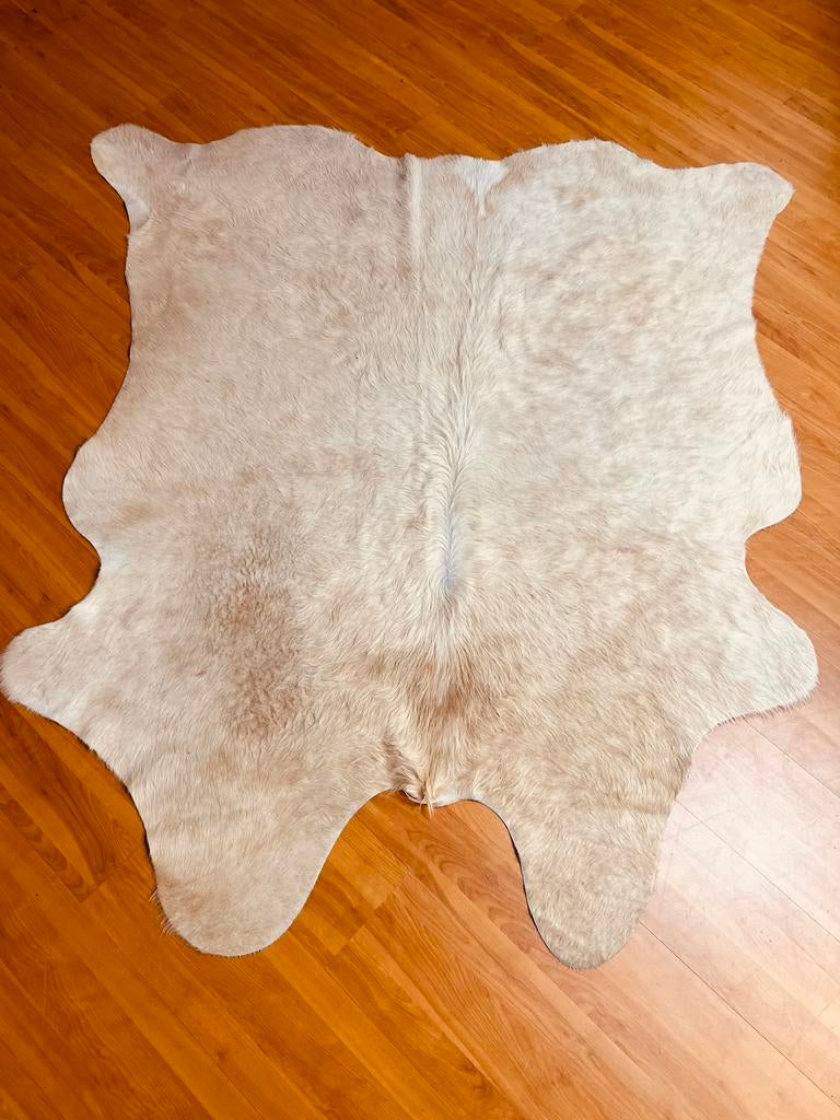 Koeienhuid ecru licht bruin 180/155 cm, Gebruikt, Beige, Etten-Leur, 150 tot 200 cm