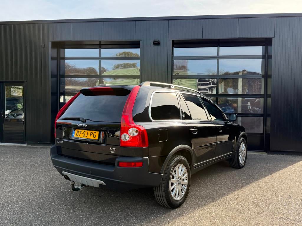 Volvo XC90 4.4 V8 Executive 7p Schuifdak Camera Youngtimer, Gebruikt, Open dak, 138 €/maand, Zwart
