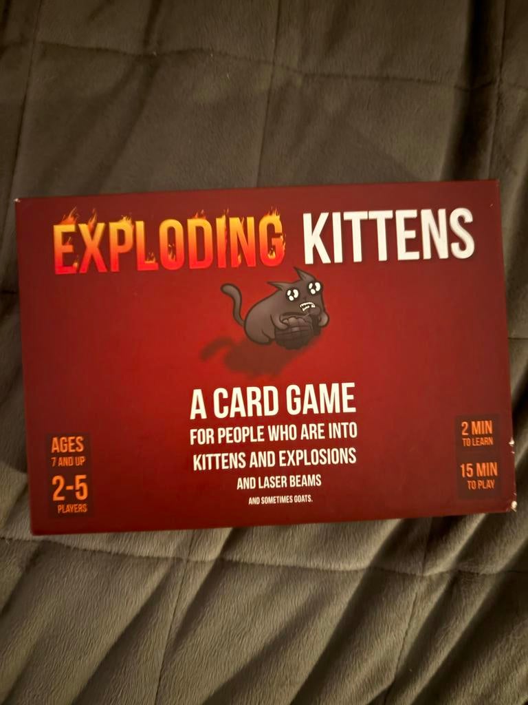 Exploding Kittens kaartspel, Drie of vier spelers, Ophalen of Verzenden, Zo goed als nieuw