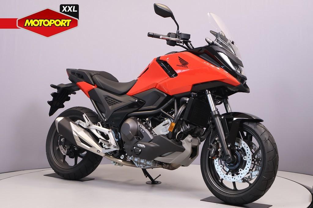 Honda NC 750 X DCT (bj 2026), Honda Motor Europe Ltd, Bedrijf, Toermotor, Customer.service@honda-eu.com