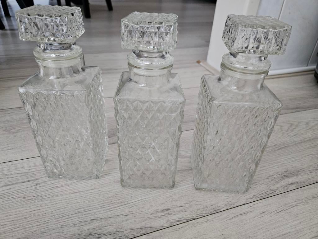 3 karaf Vintage Francais Whiskey karaf, Verzamelen, Glas en Borrelglaasjes, Ophalen of Verzenden, Overige typen