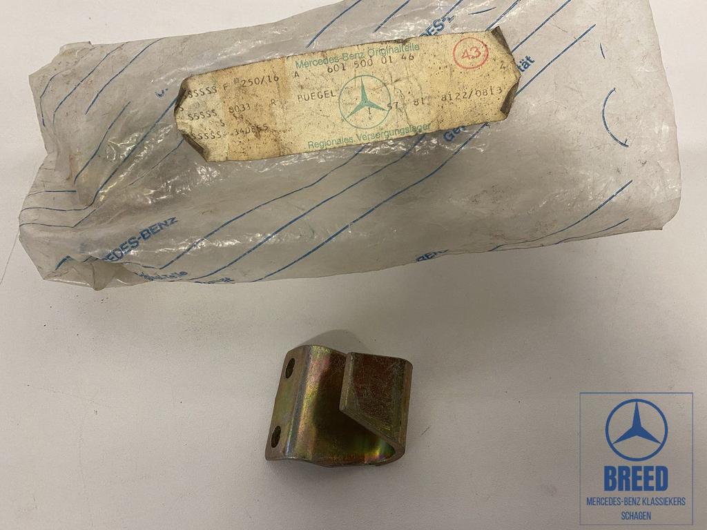 NOS beugel radiateurbevestiging Mercedes W601 W602 W611 T1 T, -, Nieuw, Ophalen of Verzenden, -
