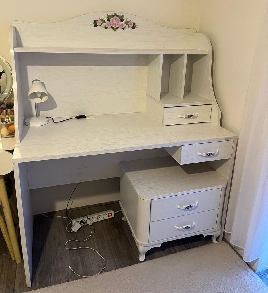 Complete meisjeskamer met bureau, kast en bed, Kinderen en Baby's, Kinderkamer | Complete kinderkamers, Ophalen, Gebruikt, Meisje