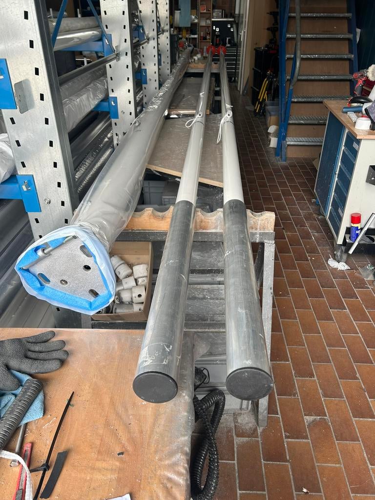 Zgan 7 meter cilindrisch aluminium vlaggenmast met grondbuis, Diversen, Ophalen, Zo goed als nieuw