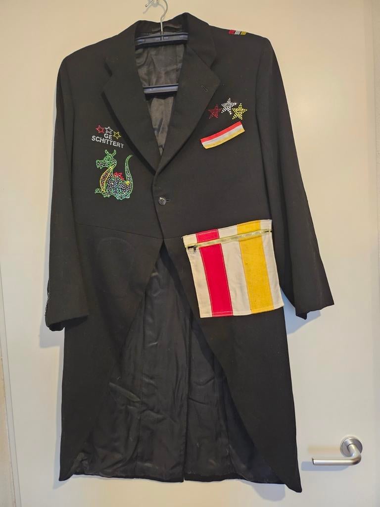 Oeteldonk carnavals slipjas met kikker (volwassen), Ophalen