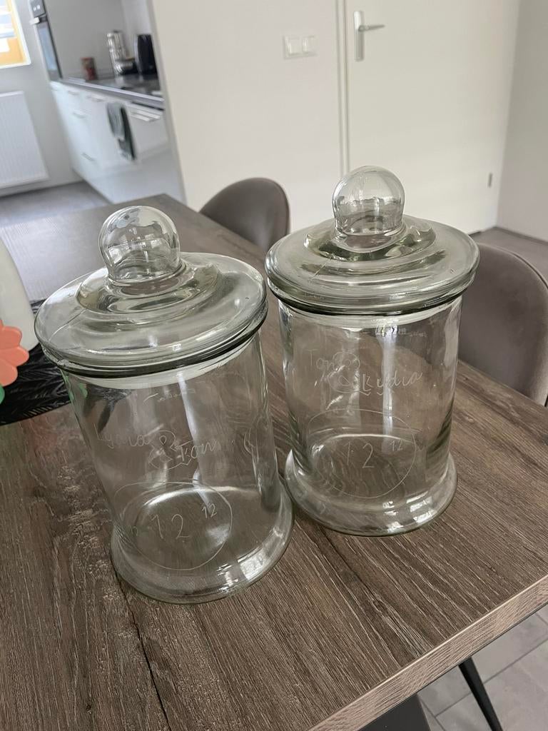 Glazen pot, Ophalen, Zo goed als nieuw