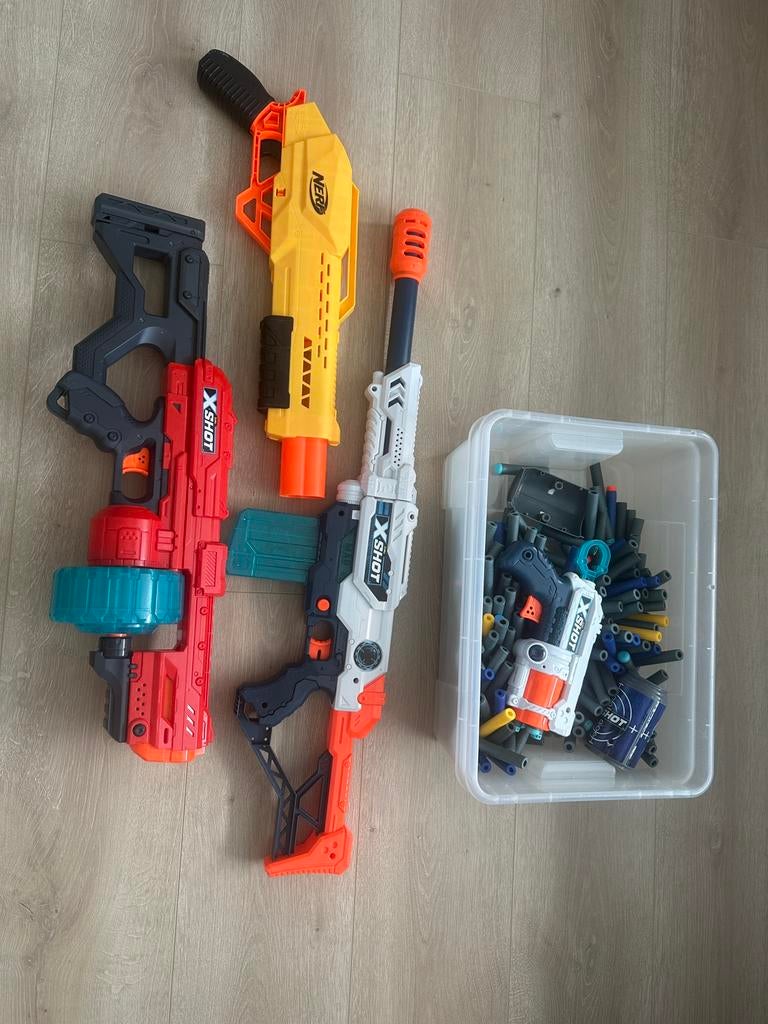 Nerf pistolen pijltjes en accessoires, Kinderen en Baby's, Speelgoed | Buiten | Actiespeelgoed, Ophalen of Verzenden, Zo goed als nieuw
