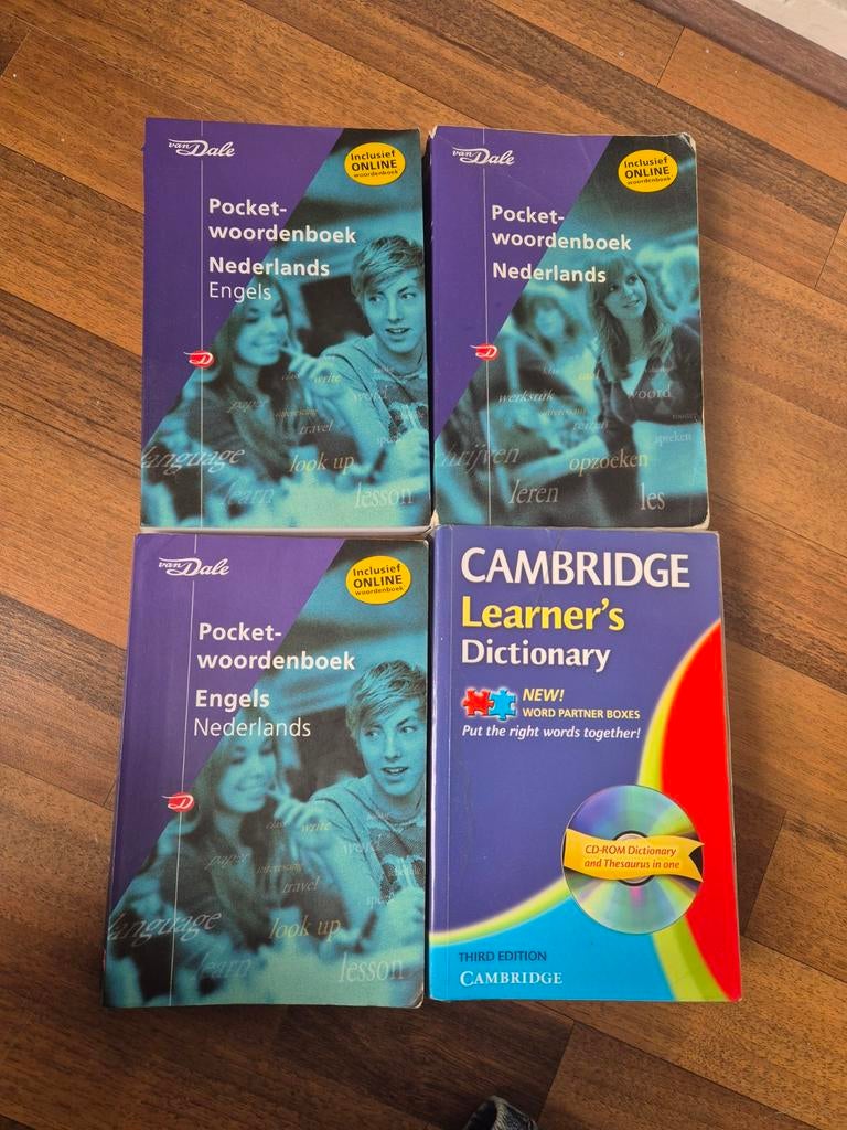 Woordenboeken, Ophalen, Gelezen, Van Dale