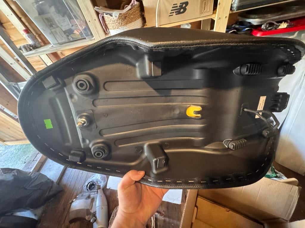 Ducati Scrambler zadel - Nieuw en ongebruikt, Motoren, Ophalen, Nieuw