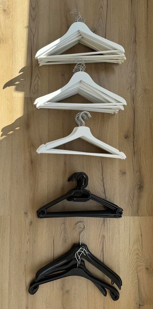 IKEA hangers, Ophalen, Zo goed als nieuw, Hout