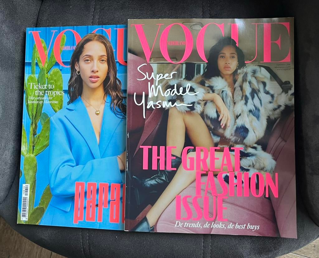 Yasmin Wijnaldum Vogue Nederland 2018 2 stuks, Ophalen of Verzenden, Zo goed als nieuw, Mode algemeen