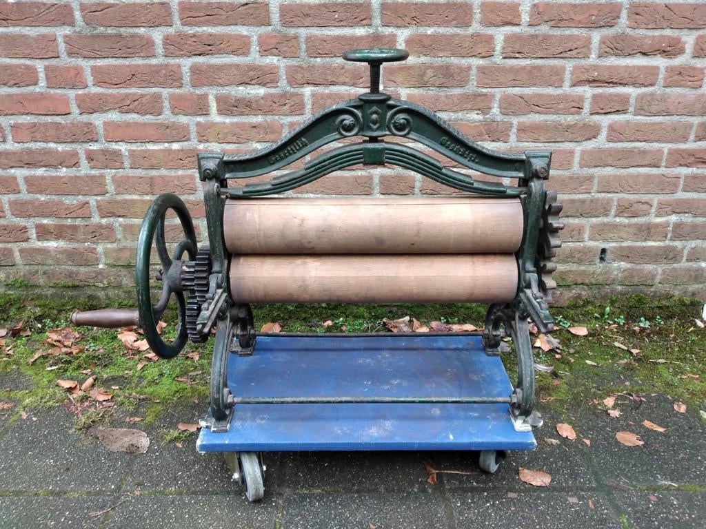 Antieke gietijzeren Mangel, Antiek en Kunst, Antiek | Gereedschap en Instrumenten, Ophalen