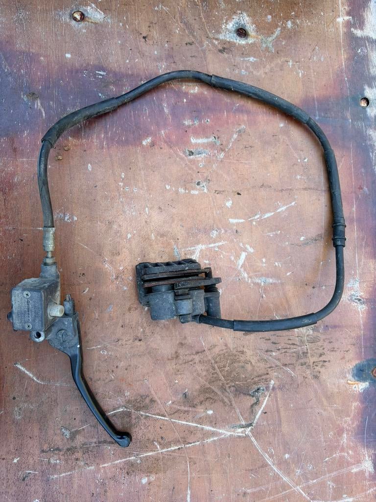 Gilera runner / skipper lx voorrem, Ophalen