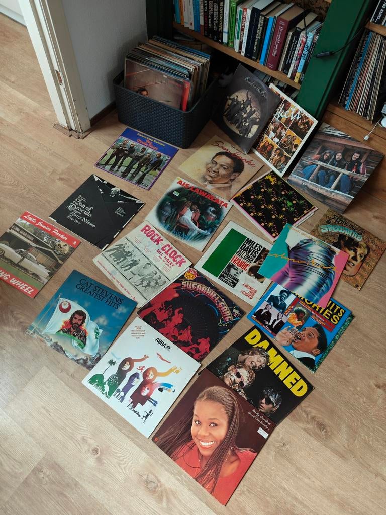 Diverse platen in krat, rond de 70 platen, Cd's en Dvd's, Ophalen