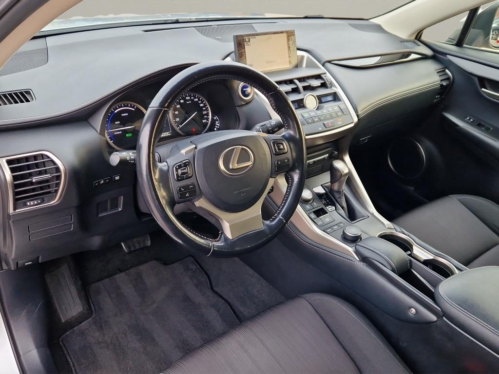 Lexus NX 300h AWD Business Line Navi - Camera (bj 2016), Automaat, 12 maanden, Gebruikt, Euro 6