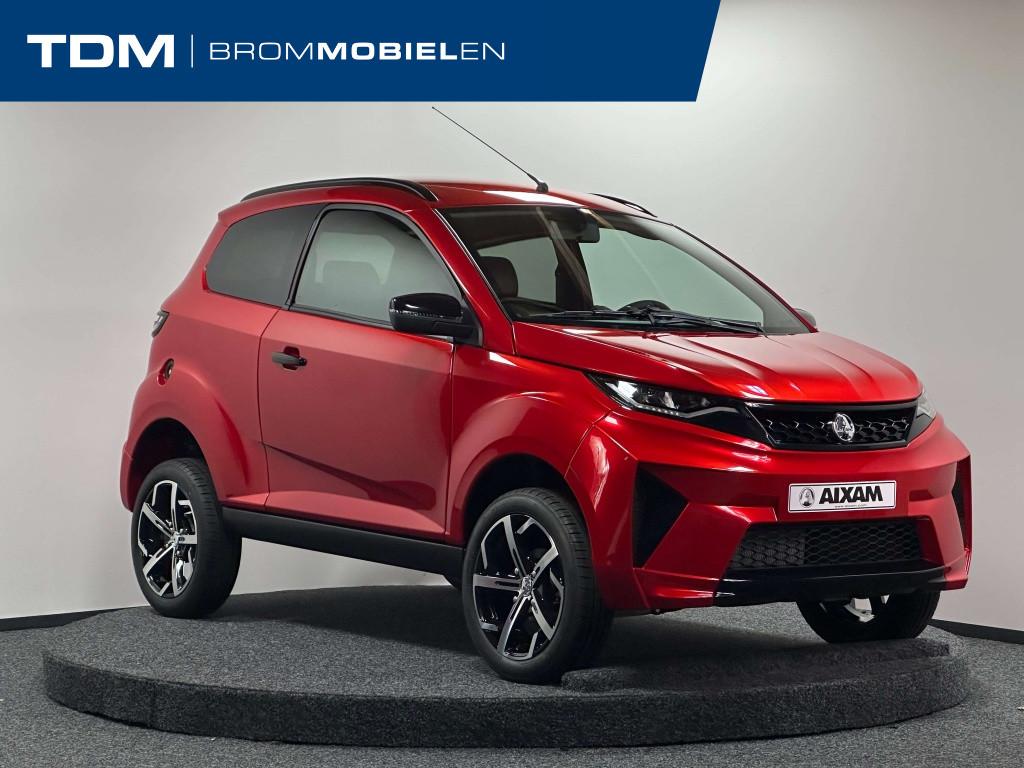 Aixam Crossover | Apple carplay | Kubota (bj 2026), 56 route de Pugny
BP 70112  Aix-les-Bains, FR, Nieuw, Aixam@aixam-mega.fr