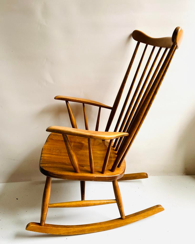 Jaren 60 houten schommelstoel , Scandinavisch design, Ophalen, Gebruikt, Scandi, Minder dan 75 cm