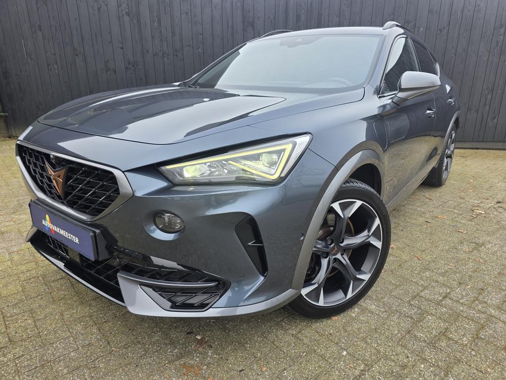 CUPRA Formentor 1.4 e-Hybrid VZ Performance (bj 2023), Gebruikt, 4 cilinders, Formentor, Leder en Stof