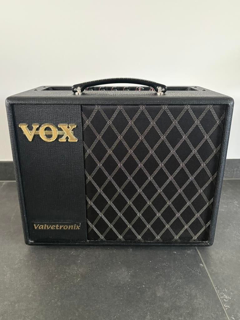VOX Valvetronix VT20X gitaarversterker, Ophalen, Zo goed als nieuw, Minder dan 50 watt