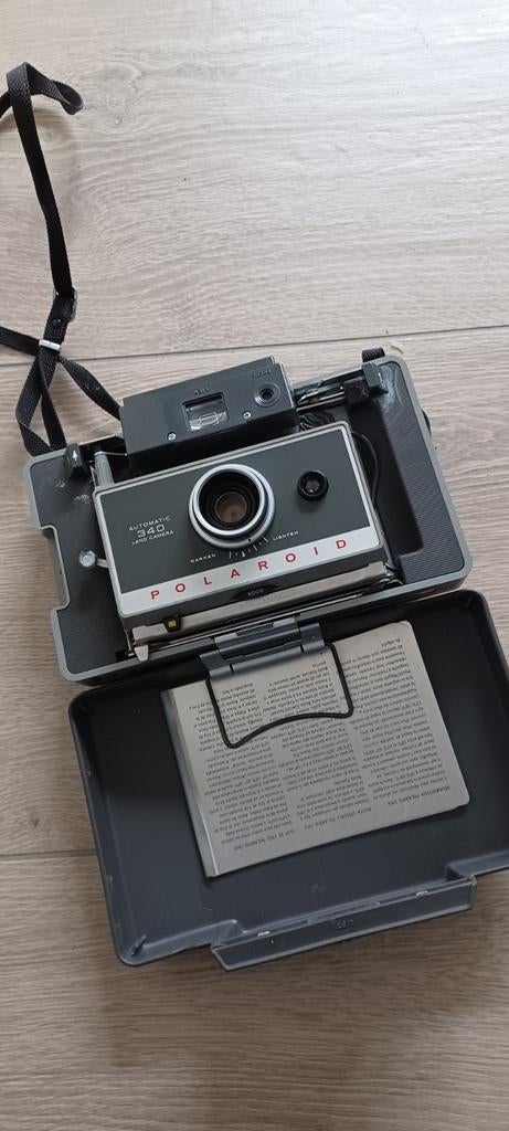 Oude Polaroid camera inclusief opbergtas, Audio, Tv en Foto, Fotocamera's Analoog, Ophalen