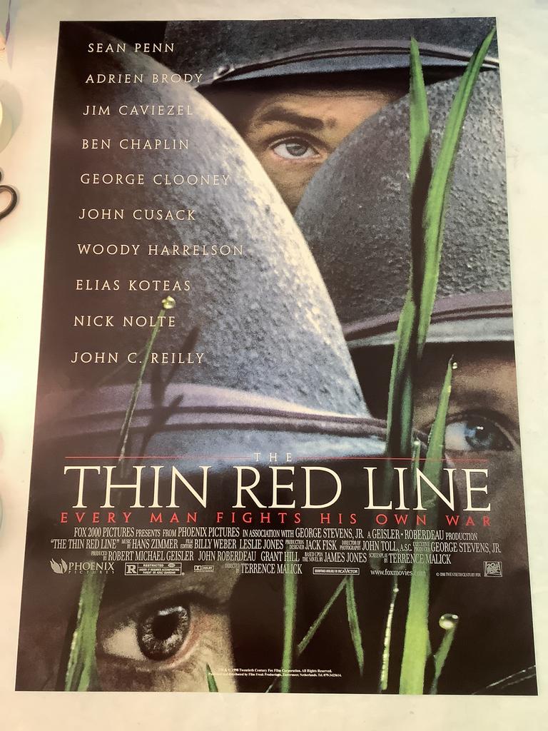 THIN RED LINE   filmposter   70-100 cm, Verzamelen, Ophalen of Verzenden, Zo goed als nieuw, Deurposter of groter, Film en Tv