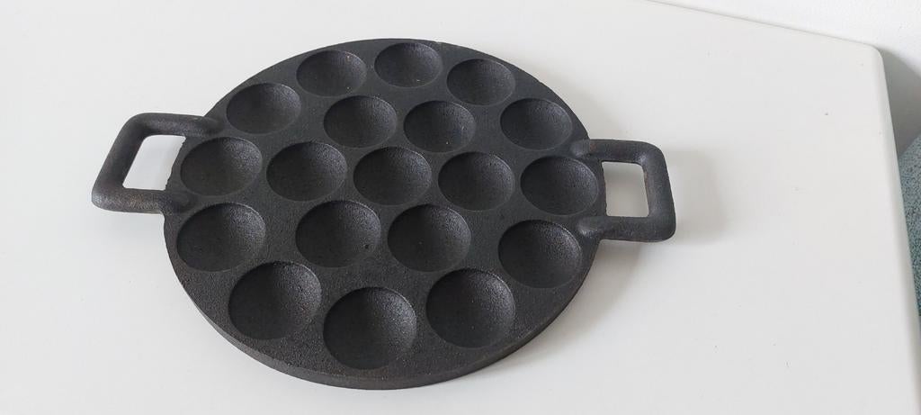 Gietijzeren gietijzer poffertjespan Koopmans, Ophalen of Verzenden, Gebruikt, Gietijzer, Koekenpan of Braadpan