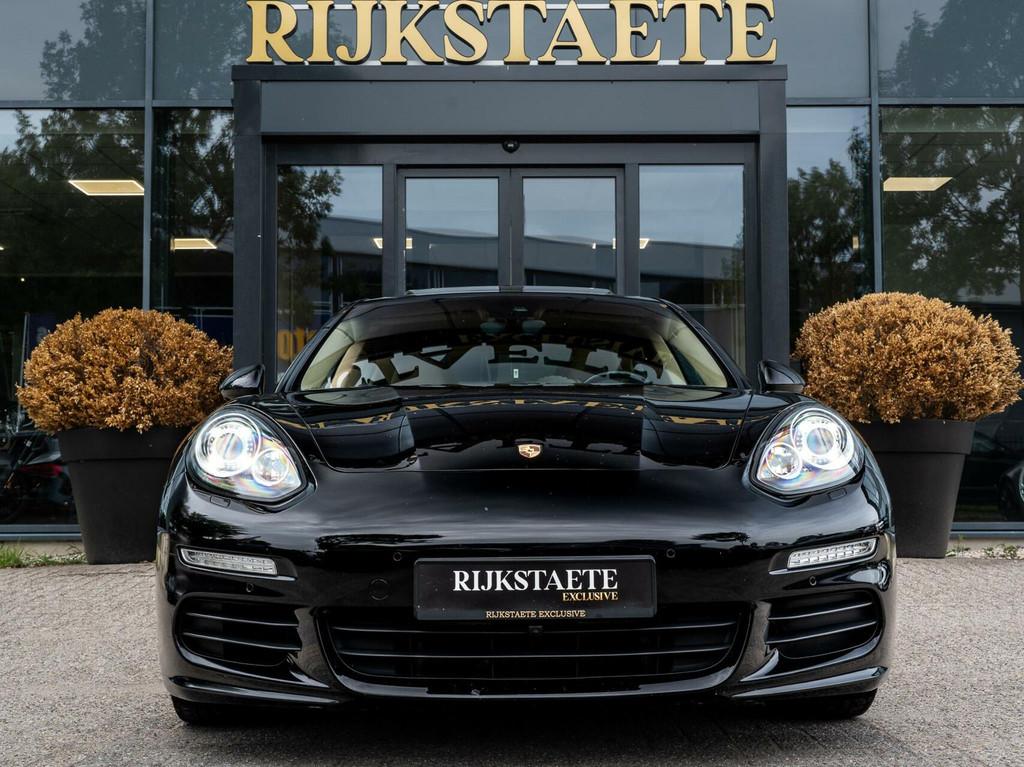 Porsche Panamera 3.0 S E-Hybrid|SPORT CHRONO|PANO|BLACK OPT., Auto's, Gebruikt, 2995 cc, Zwart, Bedrijf