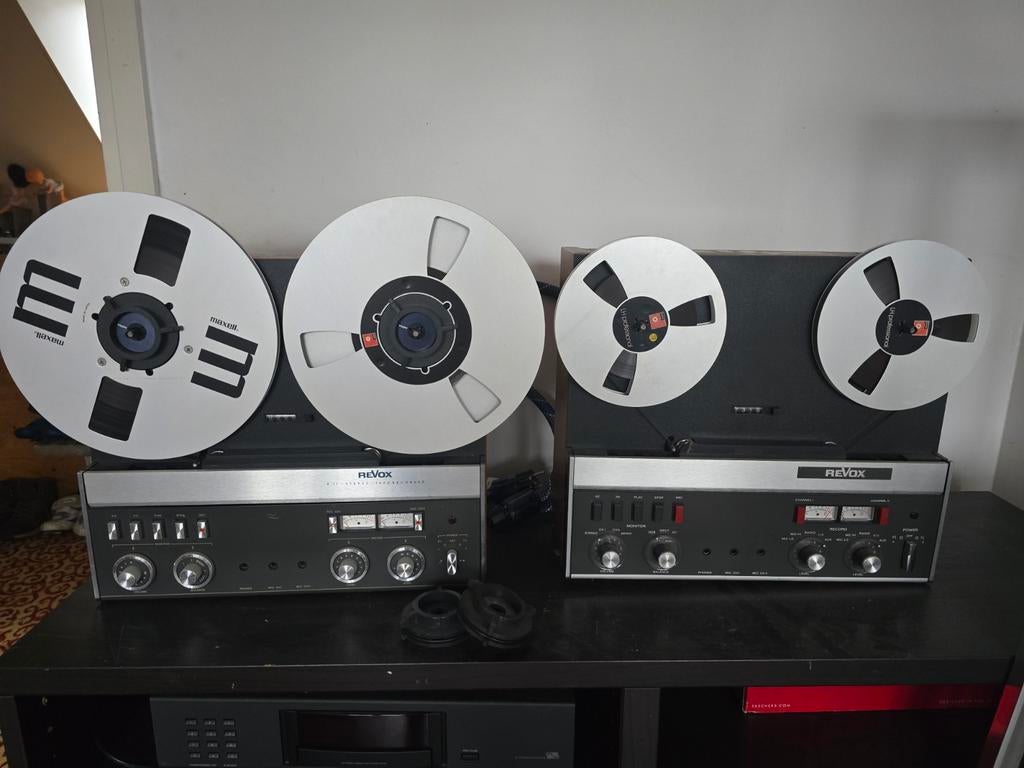 2 Revox A77 bandrecorders met adapters en afstandsbediening, Audio, Tv en Foto, Bandrecorders, Ophalen of Verzenden