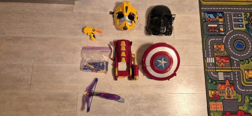 Maskers, schilden en nerf pistool, Ophalen of Verzenden, Gebruikt, Jongen of Meisje