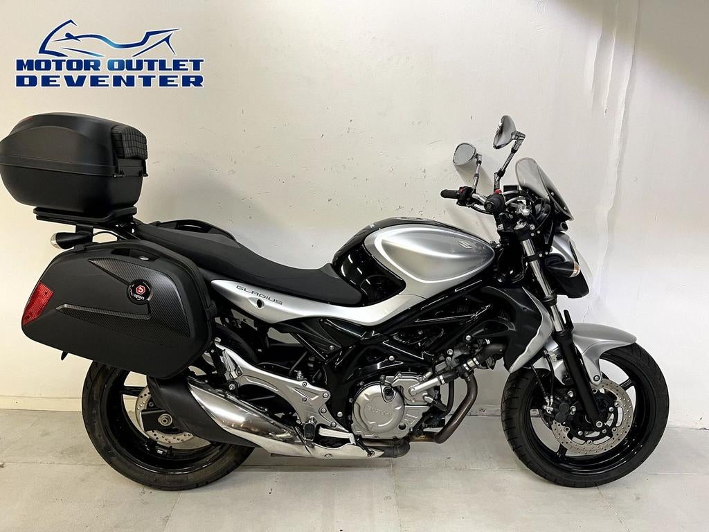 SUZUKI SFV 650 GLADIUA (bj 2013), Motoren, Motoren | Suzuki, SUZUKI, Motorrijbewijs A, Bedrijf, Onbekend